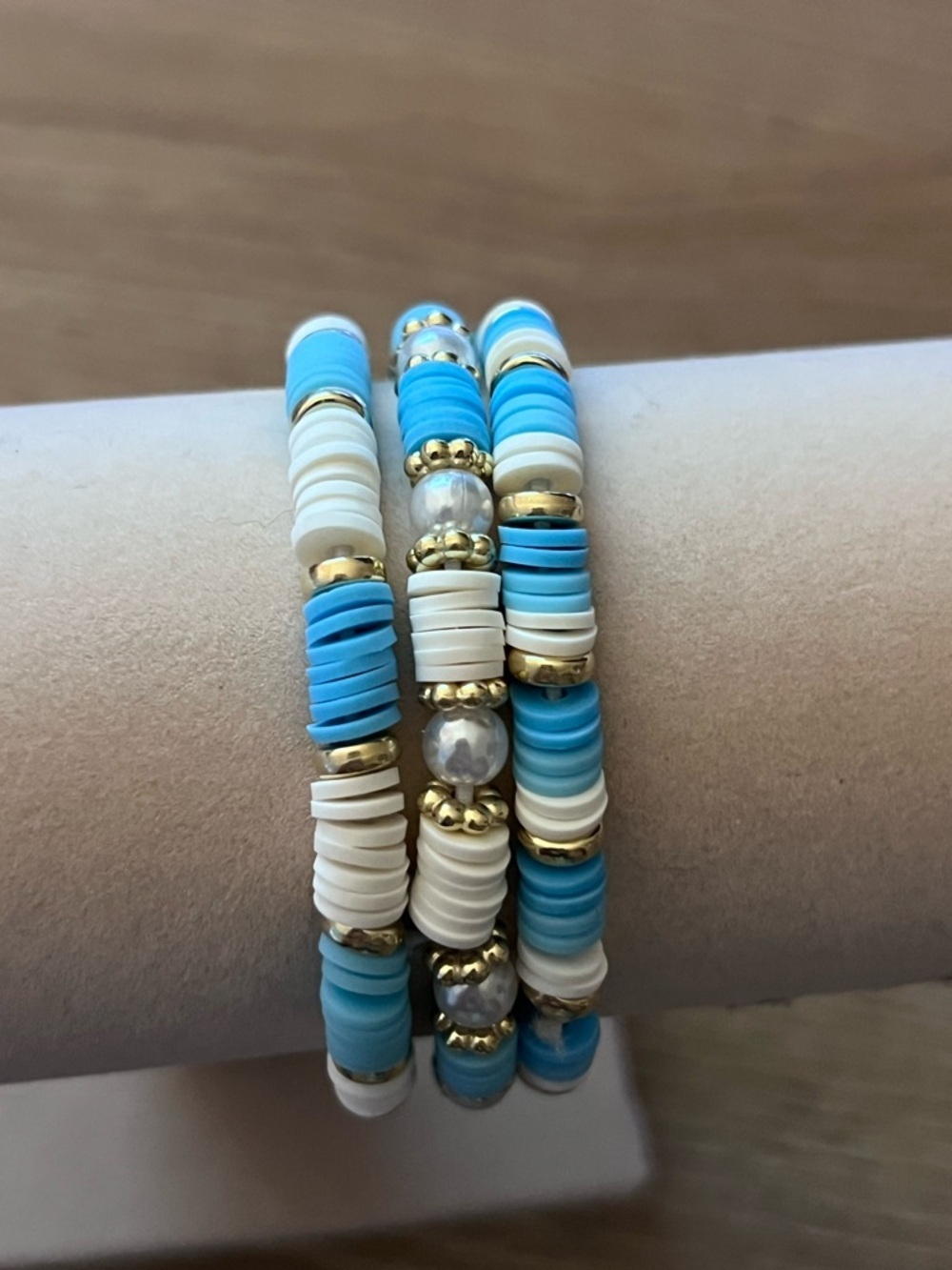 3 Piece Blue White Beaded Stretch Bracelet Set Starfish Ship Wheel Charm - Picture 3 of 3